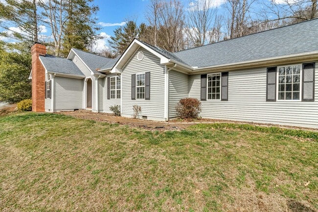 Photo - 12 Bethel Dr