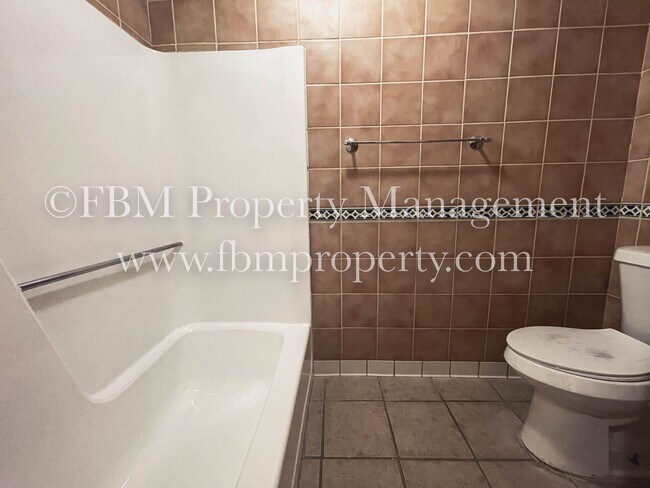 Photo - 2608 W Sycamore Ave Unit 7