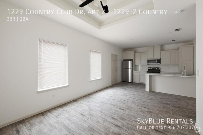 Building Photo - 1229 Country Club Dr Unit 1229-2 Country Rental