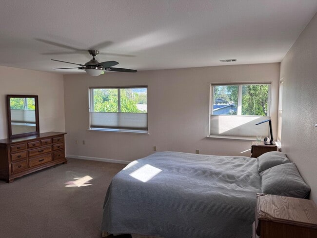 Photo - 1580 Whitman Rd Unit Room 2-S