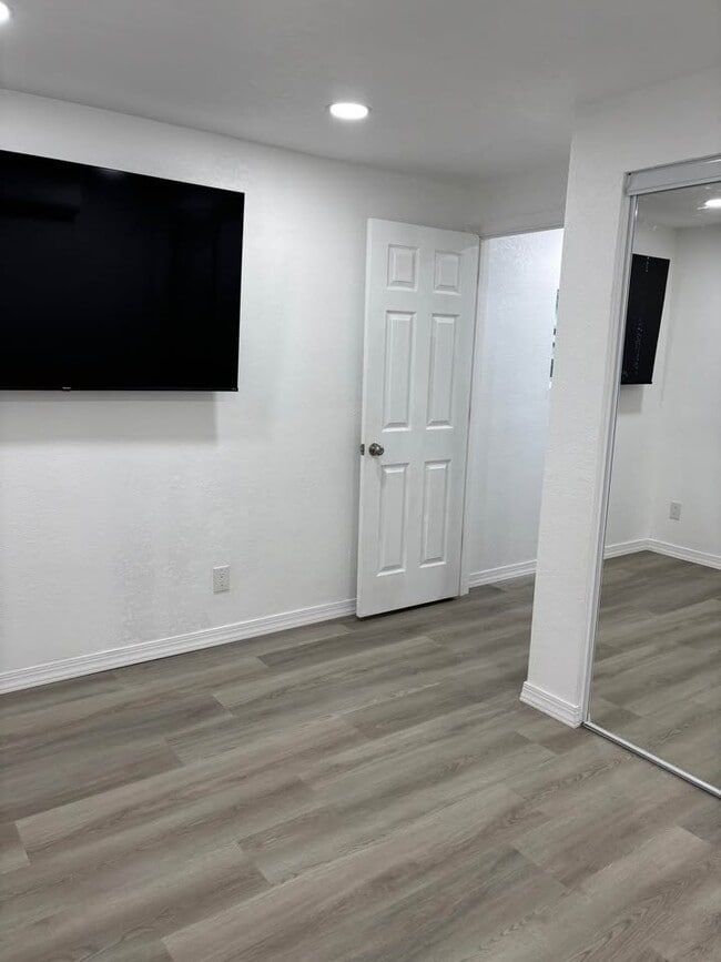 Photo - 4802 E Sligh Ave