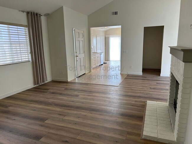 Photo - ***Single-story 2 bed / 2 bath / +Den Hous...