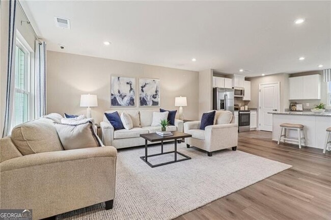 Photo - 6643 Red Oak Wy