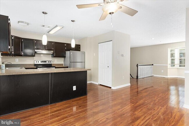 Photo - 316 Rambling Ridge Ct