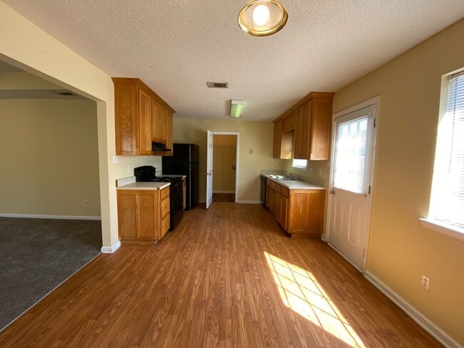 Photo - 3037 Ginny Dr