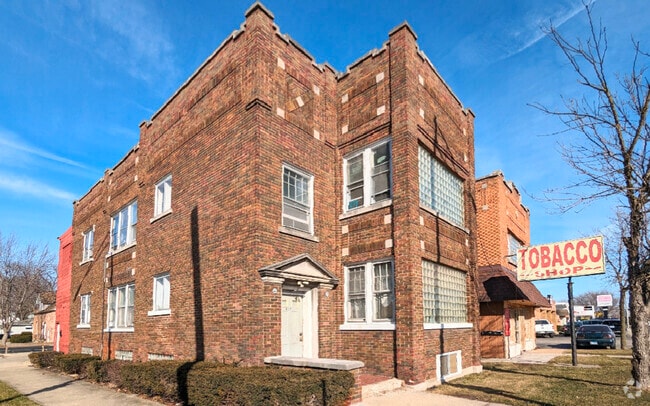 Building Photo - 827 W Jefferson St Rental