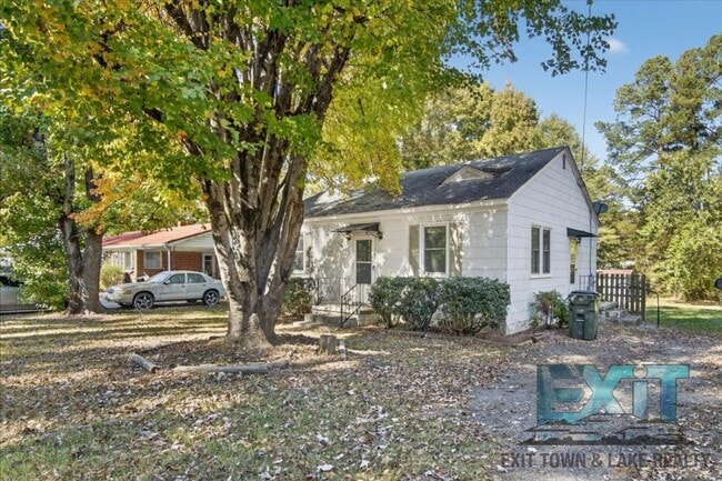 Photo - 2 Bedroom & 1 Bathroom Home