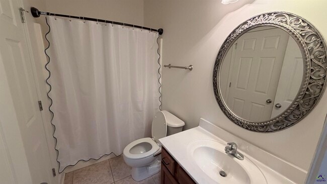 Photo - 104 Washington Place Drive