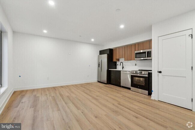 Building Photo - 808 N 3rd St Unit 11 Rental