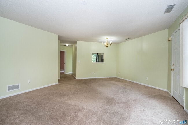 Photo - 302 Briarwood Ct Unit 302