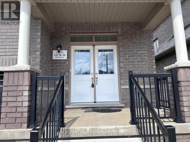 Photo - 231 Ridley Cres