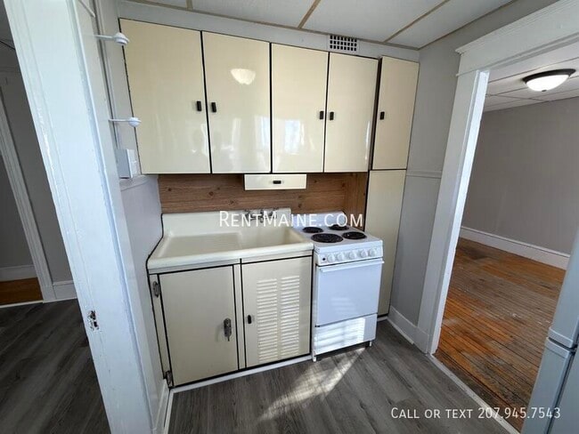 Photo - 9 Catell St Unit 5