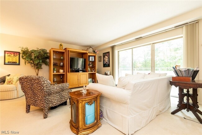 Photo - 2112 Acacia Park Dr Unidad 220