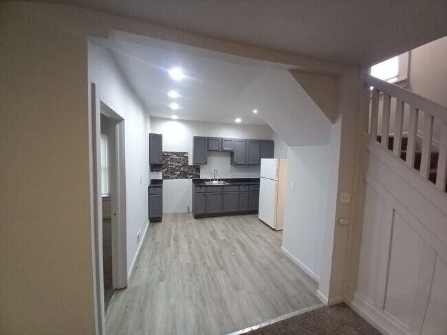 75 Waverly