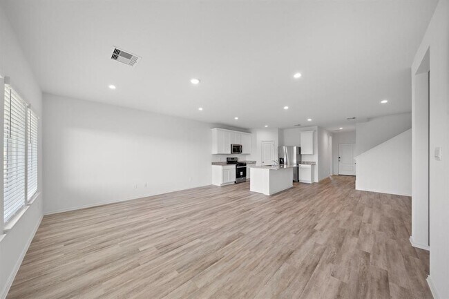 Photo - 31123 Brightwell Bnd