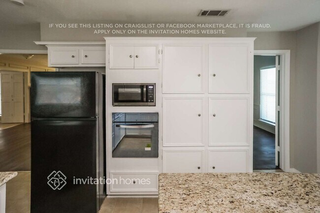 Photo - 1706 Surrey Ct