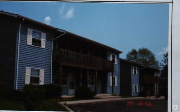 North Main Apartments - North Main Apartments