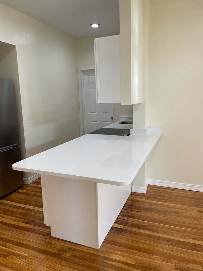 Photo - 849 Beacon St Rental