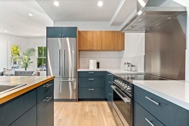 27 Saxton St Unit 1