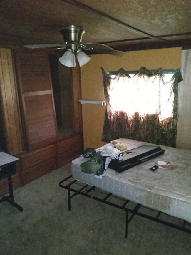 Photo - 1305 Ridge Cir