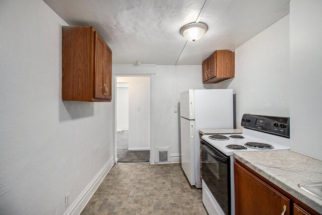 Photo - 147 Isbell St