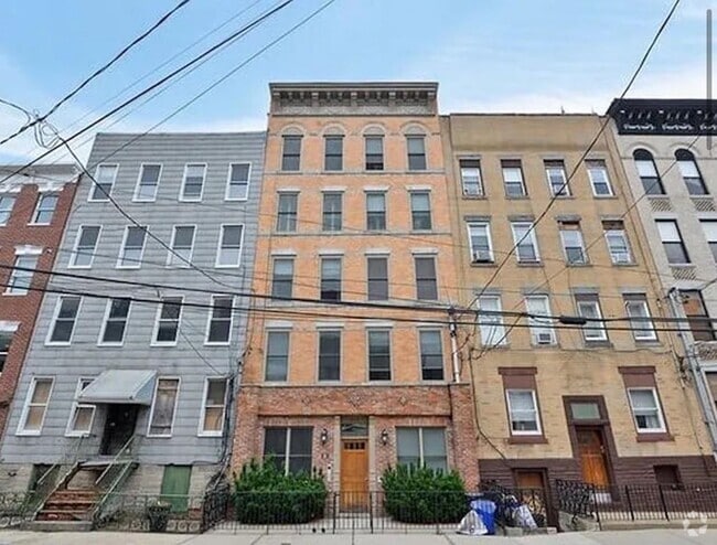 Building Photo - 412 Monroe St Unit 10 Rental