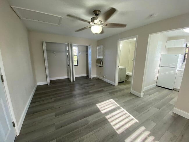 Photo - 11 N Lakeside Dr Unit 4