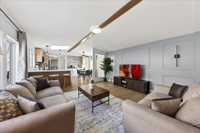 Building Photo - 25 Erin Park Dr SE Unit SI ID1520605P