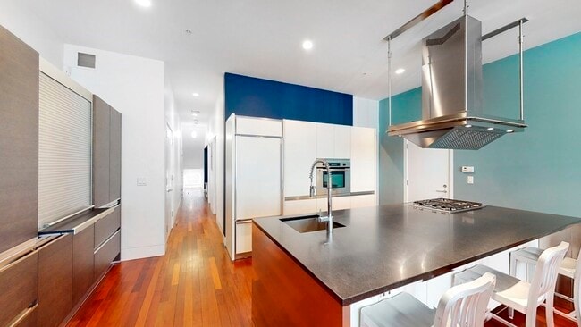 Photo - 49 N Margin St Unidad 2