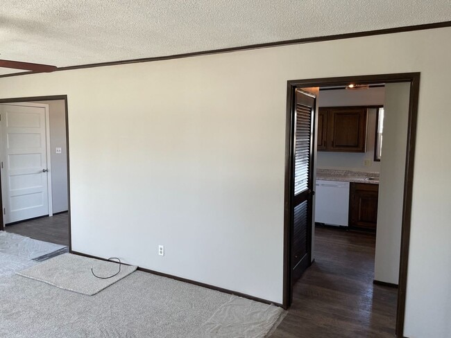 Photo - Rogersville Living at a great price .