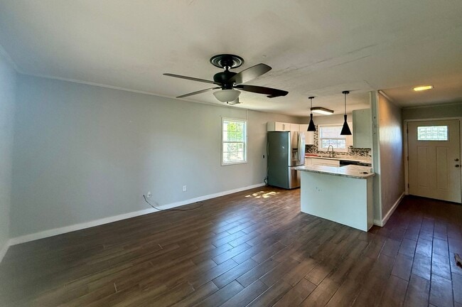 Photo - 2213 Spence Cir Unit 2