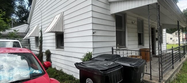 Photo - 233 N 11th St