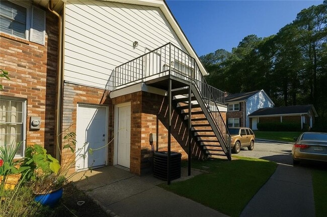 Building Photo - 4500 Shannon Blvd Unit 6E