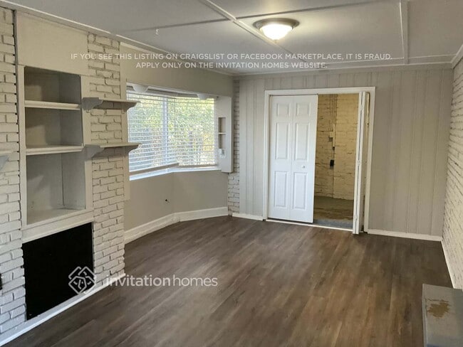 3647 Brookcrest Cir