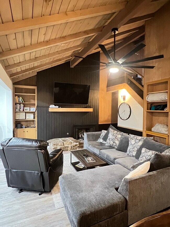 Living Room - 214 E Cleburn St