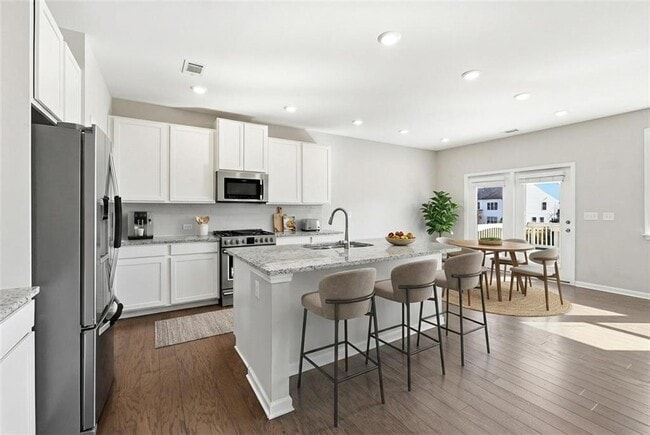 Photo - 156 Round Pond Dr