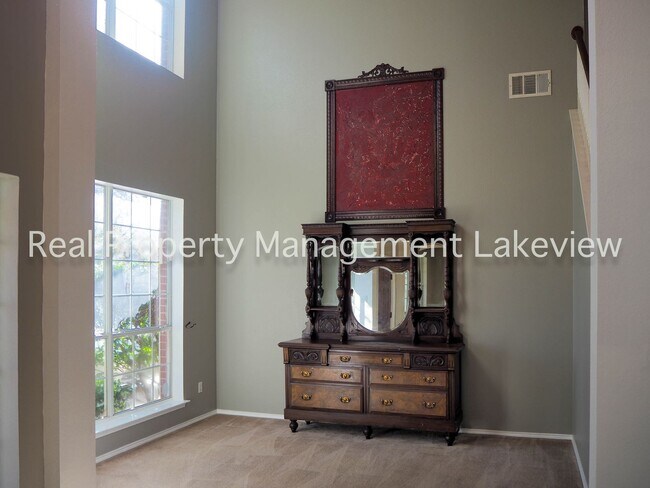 Photo - 7500 Waterside Pl