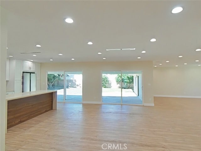 Photo - 17633 Nordhoff St