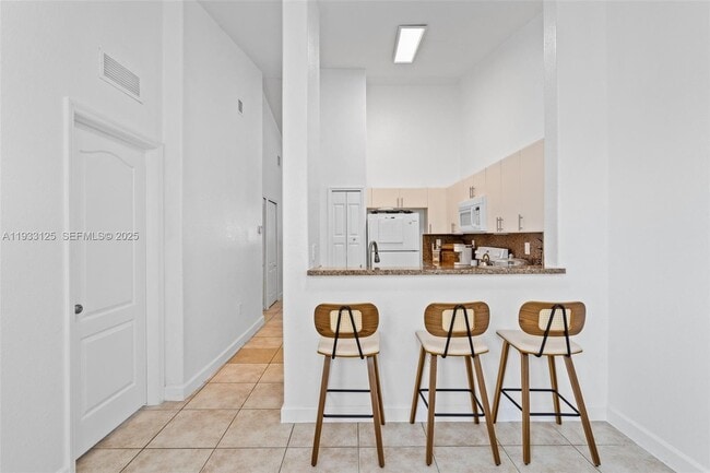 Photo - 2731 SE 17th Ave Unit 211