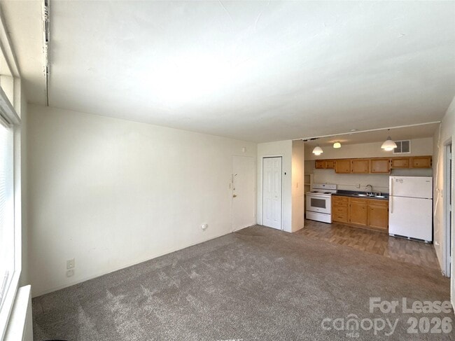 Photo - 2126 E 7th St Unit 103