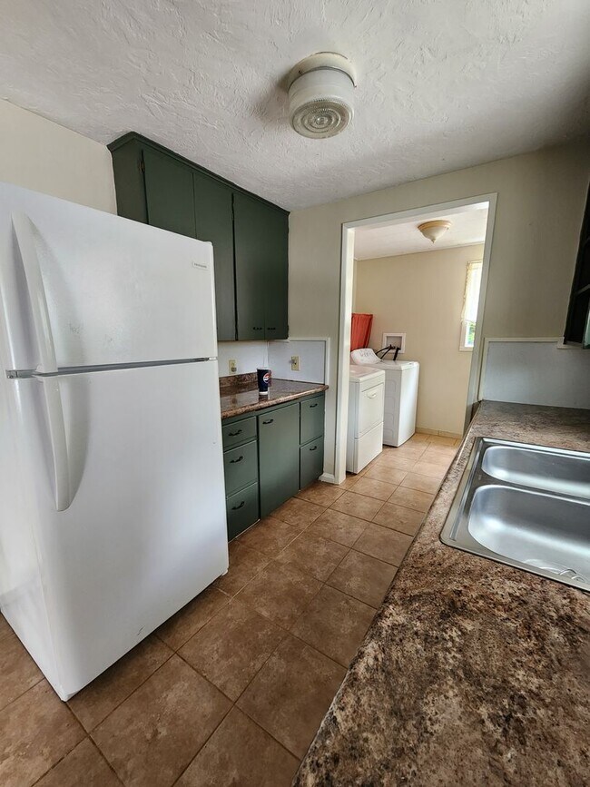 Photo - Upstairs Apartment Above Holly Market