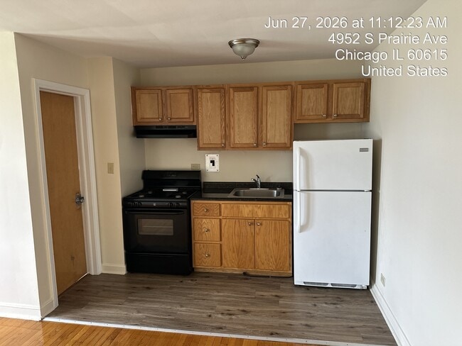 Photo - 4950 S Prairie Ave