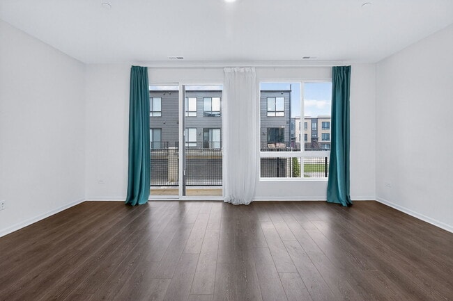 Photo - 1276 Lakepointe Dr