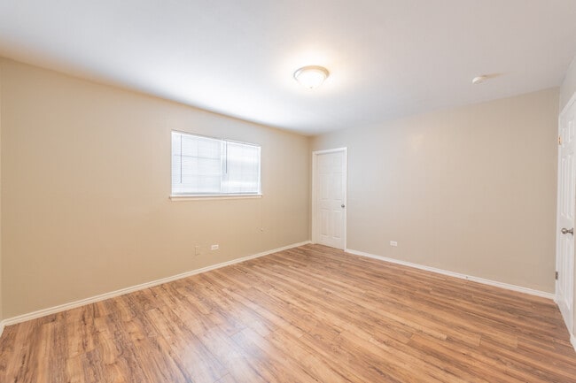 Jackson Flats Apartments