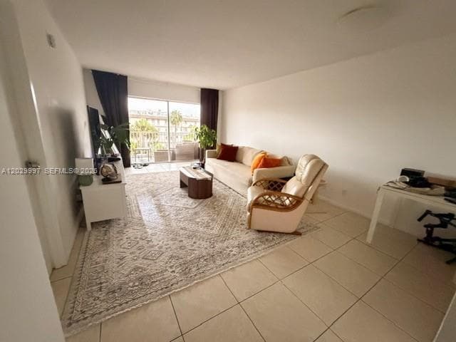 Building Photo - 2200 E Hallandale Beach Blvd Unit 410
