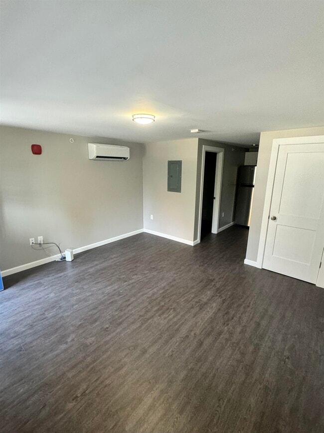 Photo - 24 Monarch Wy Unit 204