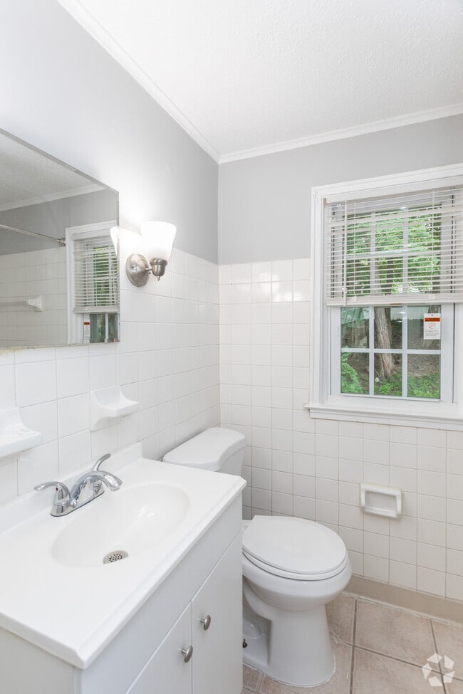 Photo - Diamond Ridge Apartments