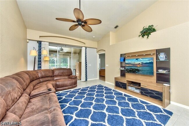 Building Photo - 8207 Ibis Cove Cir Unit Y
