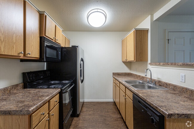 2HAB, 1BA - 858 ft²