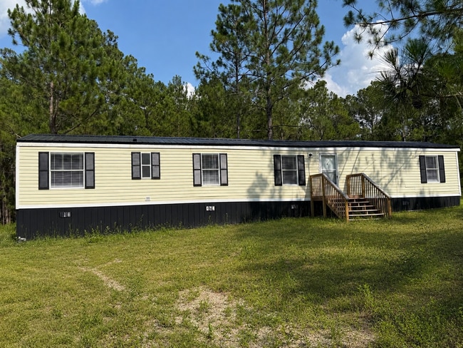 Building Photo - 3 bed 2 bath Collins GA